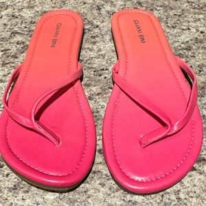 Gianni Bini pink ombré flip flops size 8 new